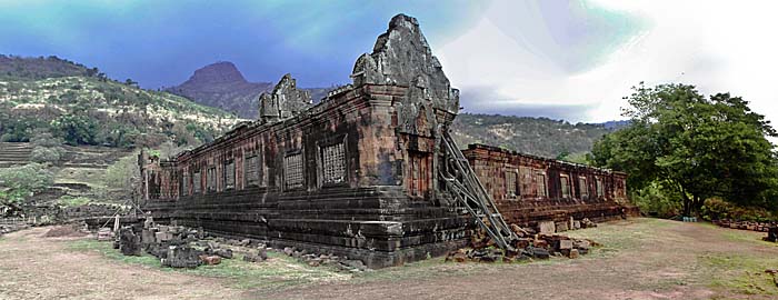 Wat Phou Champasak, North Palace by Asienreisender
